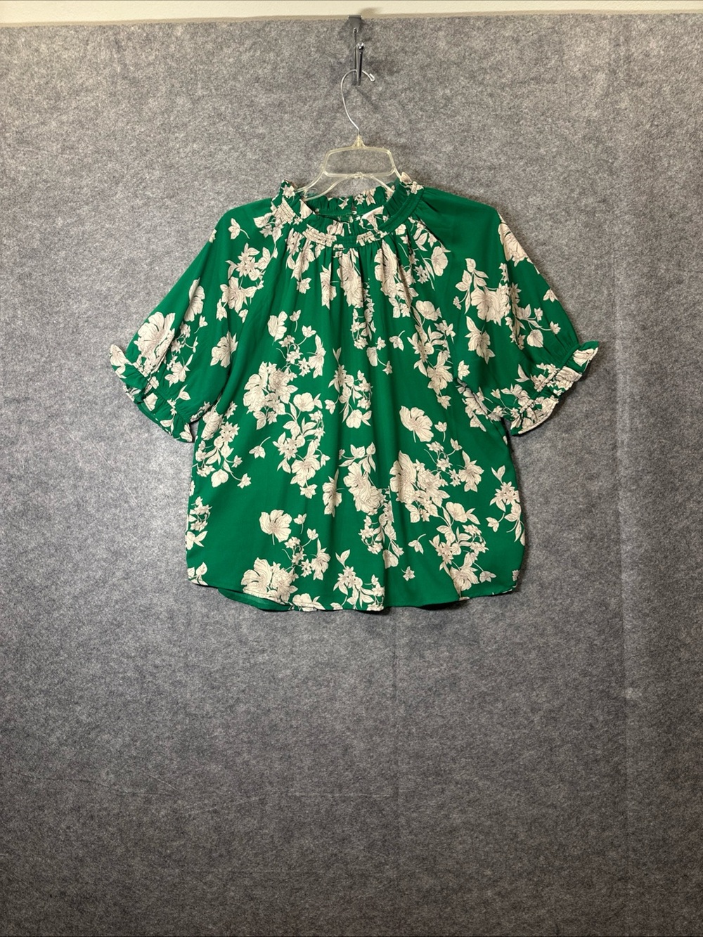 Sienna Sky Top Womens Medium Green Floral Ruffle Neck Puff Sleeve Office Blouse - Picture 8 of 16